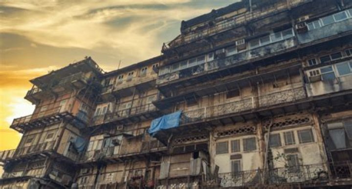 Are there slums in Singapore?