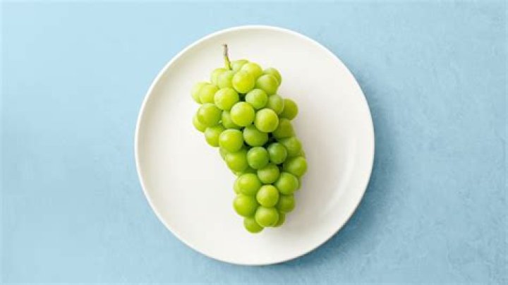 Can grapes cause constipation?