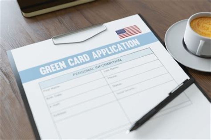 Can l2 EAD apply green card?
