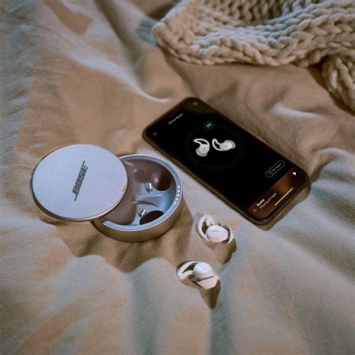 Can you listen to music with Bose Sleepbuds?