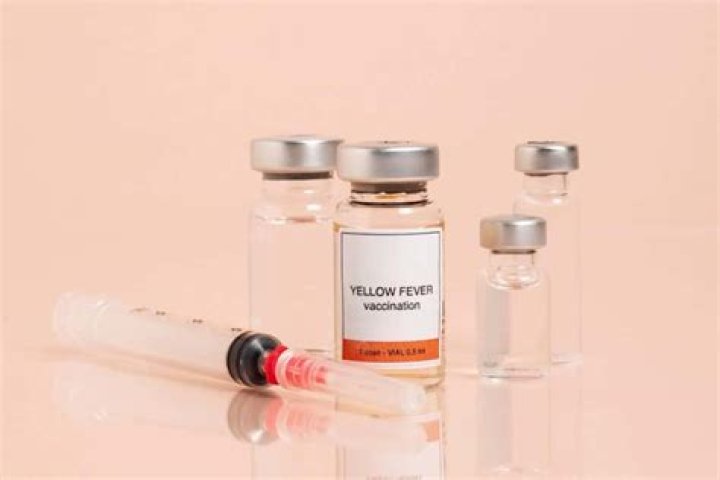 Does Walgreens have yellow fever vaccine?