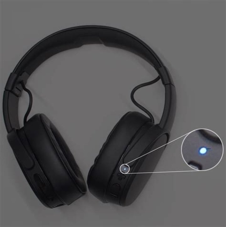 How do I connect my Skullcandy wireless headphones to my PC?