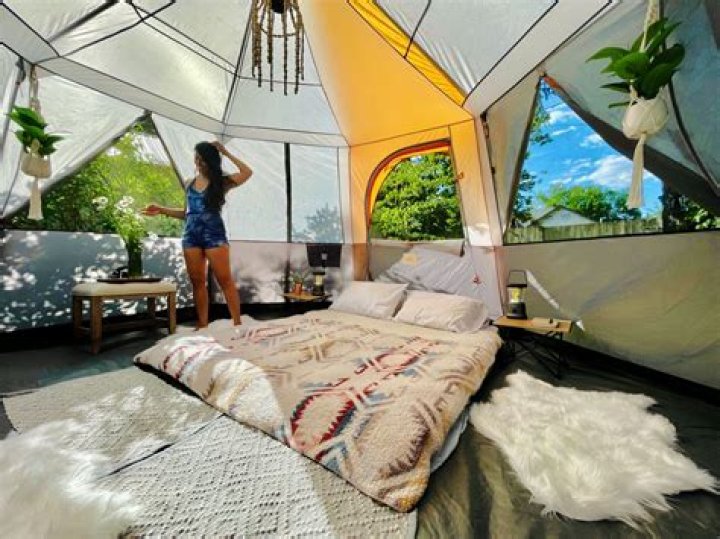 How do you decorate a tent?