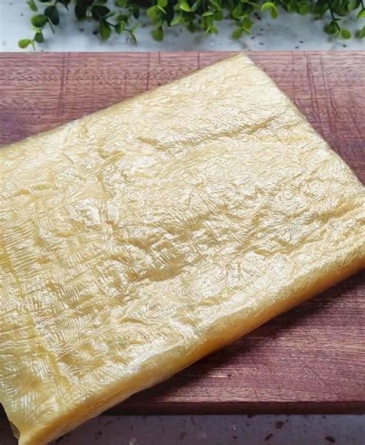 How do you make dry bean curd sheets?