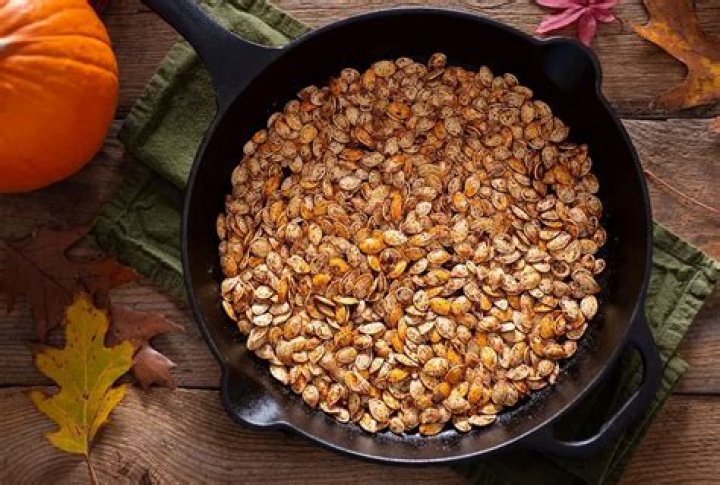 How do you store fresh pumpkin seeds?