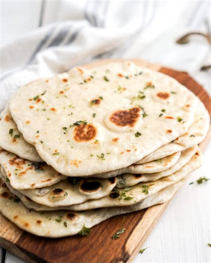 How do you store homemade flatbread?