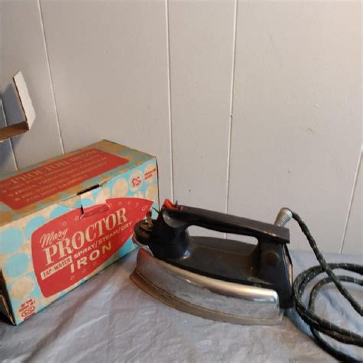 How do you turn on a Proctor Silex iron?