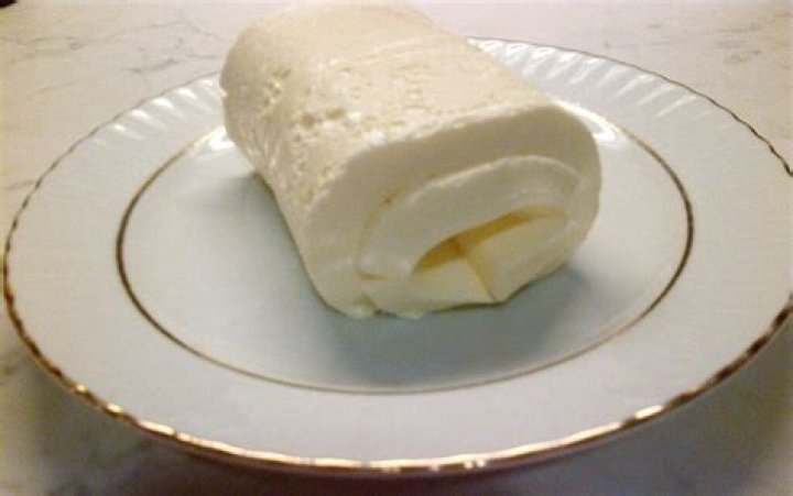 How is kaymak made?