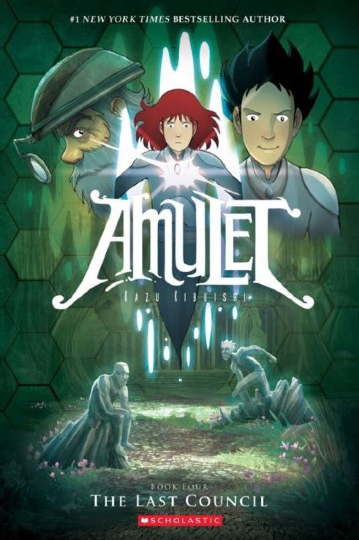 Is amulet a comic book?