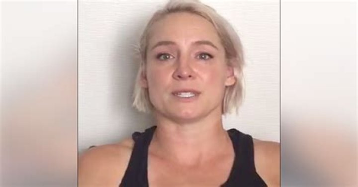 Is Bethanie Mattek Sands injury?