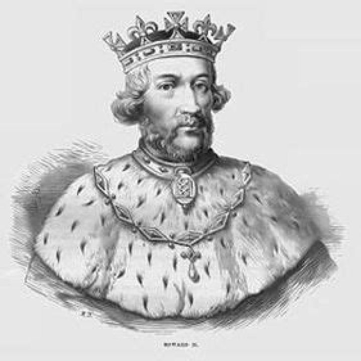 Is Duncan the King of Scotland in Macbeth?
