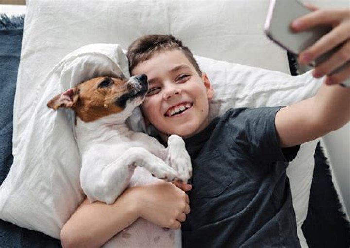 Is it good for babies to grow up with dogs?