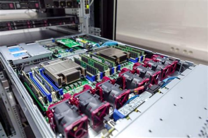 Is one of a server a component?