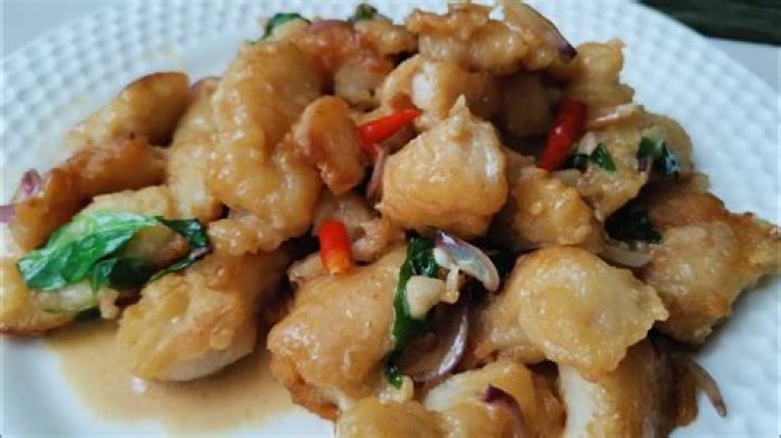 What does soaking fish in buttermilk do?