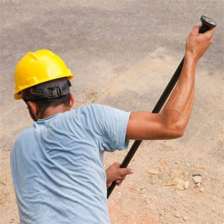 What is a digging bar used for?