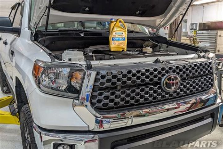 What oil does a 2008 Toyota Tundra take?