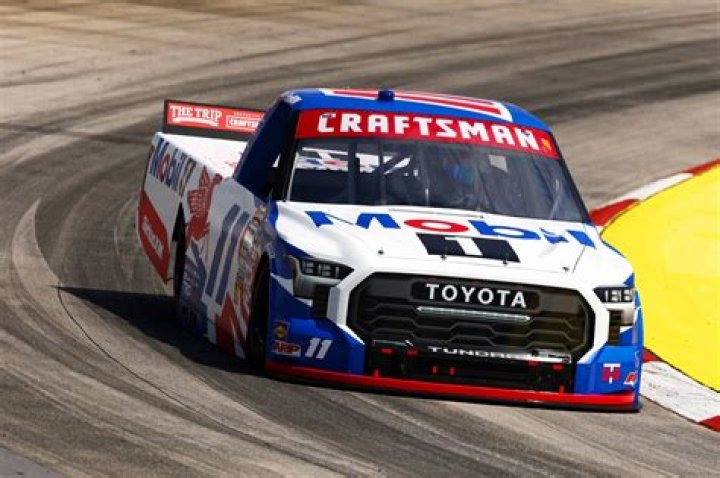 What time is truck race at Martinsville?