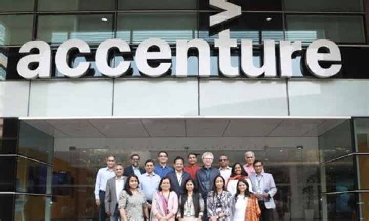 What type of consulting does Accenture do?