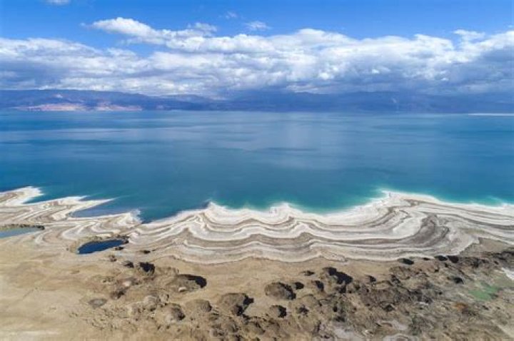 Why Red Sea is called Dead Sea?